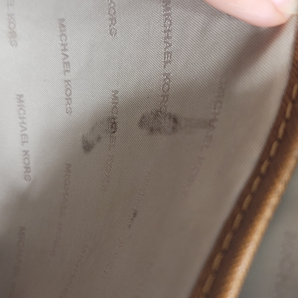 Michael Kors Leather Crossbody Bag Jet Set - Picture 6 of 7